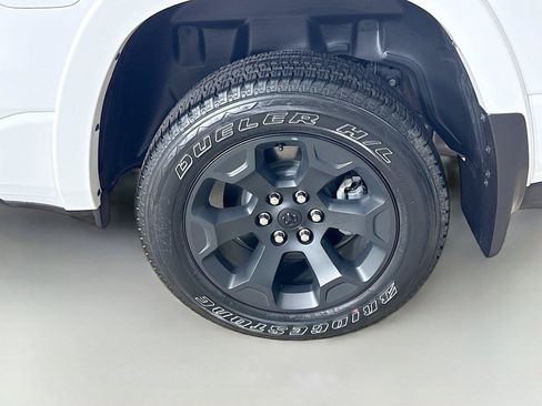 Used 2026 RAM 1500 Big Horn AWD/4WD image 30