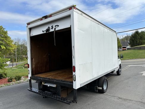 Used 2013 Ford E-350 and Econoline 350 Super Duty w/ Payload Pkg image 7