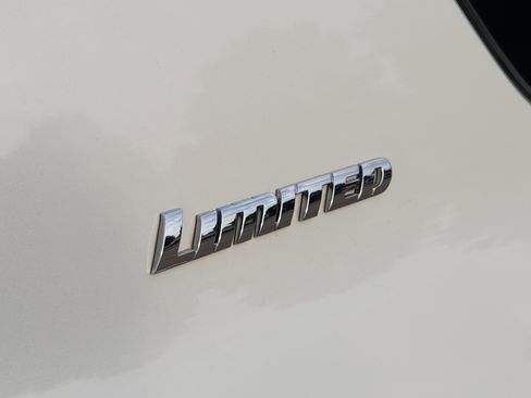 Used 2020 Toyota 4Runner Limited AWD/4WD image 41