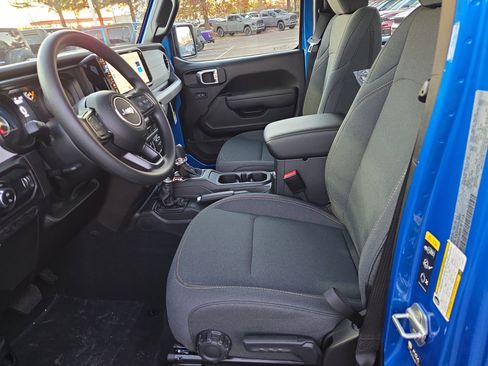 New 2026 Jeep Gladiator Sport image 6