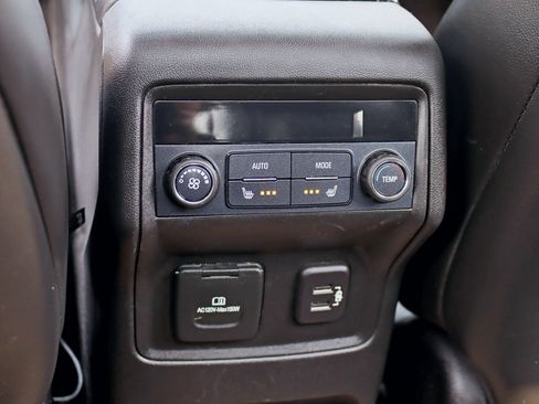 Used 2019 GMC Acadia Denali w/ Technology Package image 28