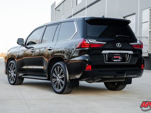 Used 2021 Lexus LX 570 4WD w/ Luxury Package image 7
