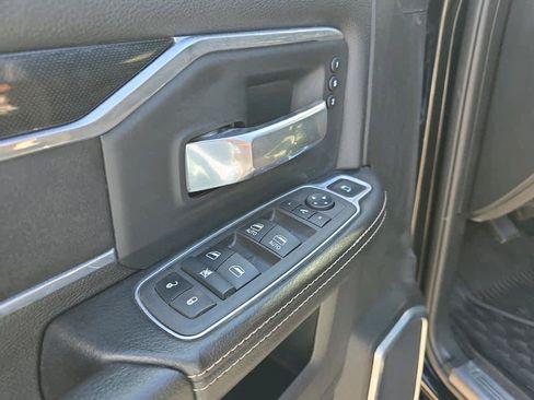 Used 2022 RAM 3500 Laramie AWD/4WD image 9