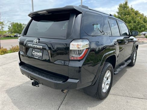 Used 2024 Toyota 4Runner SR5 Premium w/ SR5 Premium Package AWD/4WD image 8