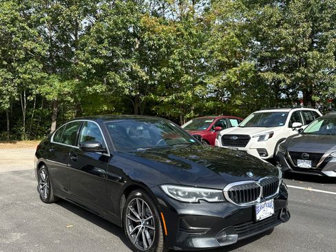 Used 2021 BMW 330e xDrive w/ Convenience Package image 3