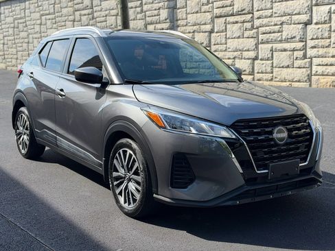 Used 2023 Nissan Kicks SV FWD image 5