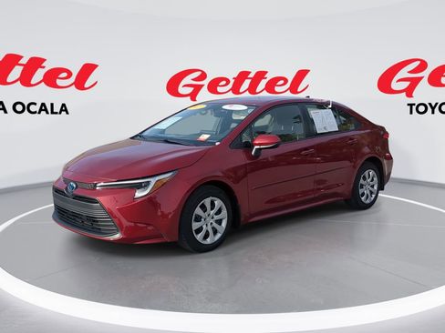Used 2023 Toyota Corolla LE image 1