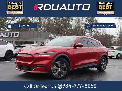 Used 2022 Ford Mustang Mach-E Select image 1