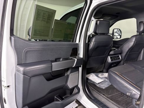 Certified 2025 Ford F350 Lariat w/ Lariat Ultimate Package image 28