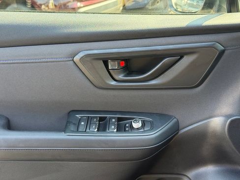 Certified 2025 Subaru Forester Premium AWD/4WD image 19