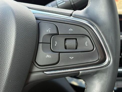 Used 2024 Buick Envista Sport Touring w/ Convenience I Package FWD image 19