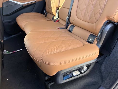 New 2026 BMW X7 xDrive40i w/ Premium Package image 13