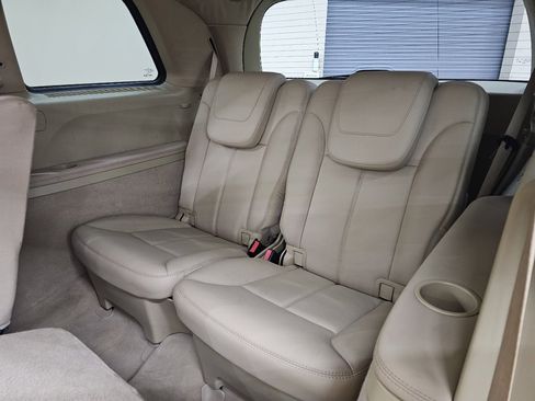 Used 2011 Mercedes-Benz GL 450 4MATIC image 28