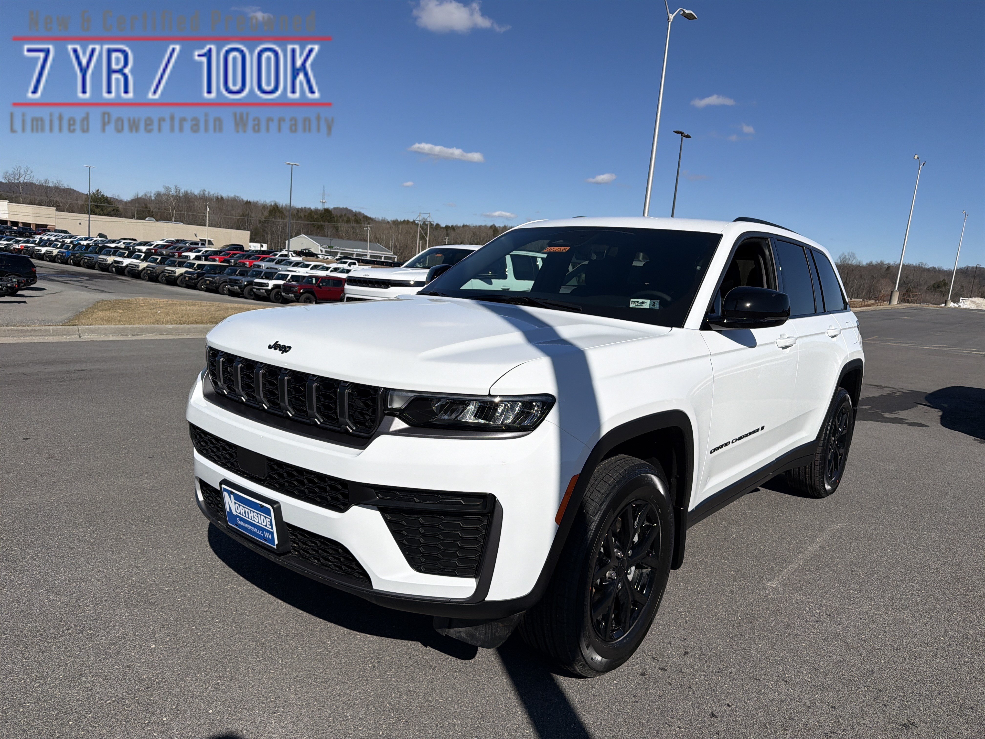 New 2026 Jeep Grand Cherokee Altitude AWD/4WD image 1