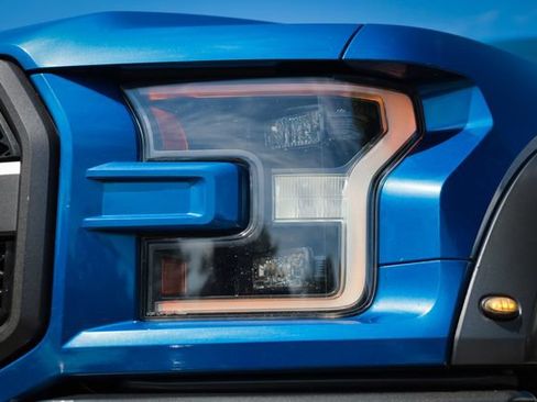 Used 2017 Ford F150 Raptor w/ Equipment Group 802A Luxury AWD/4WD image 10