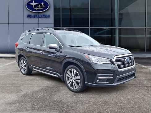 Certified 2022 Subaru Ascent Touring w/ Popular Package #2A image 2