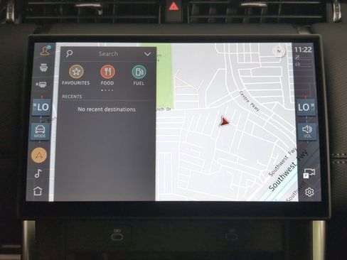 New 2025 Land Rover Discovery Sport Dynamic SE image 23