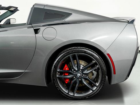 Used 2015 Chevrolet Corvette Stingray Coupe w/ 2LT Preferred Equipment Group image 18