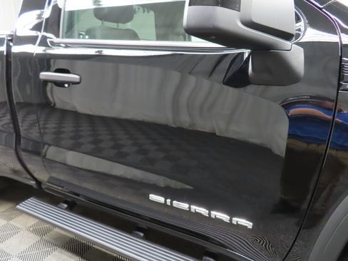 Used 2025 GMC Sierra 1500 Pro w/ Pro Value Package AWD/4WD image 28