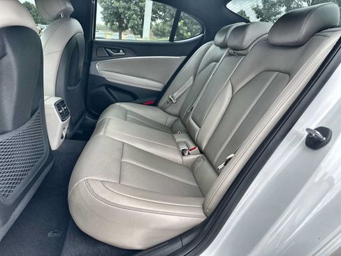 Used 2023 Genesis G70 2.0T RWD image 12