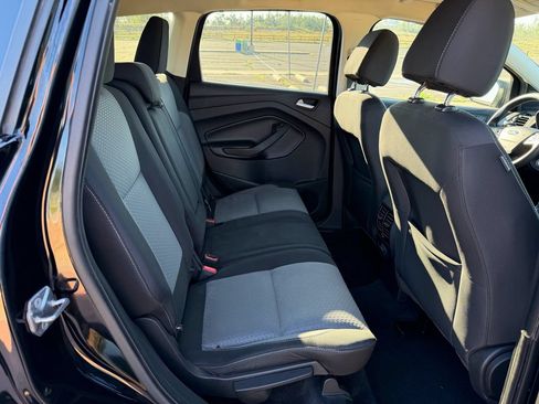 Used 2017 Ford Escape SE AWD/4WD image 17