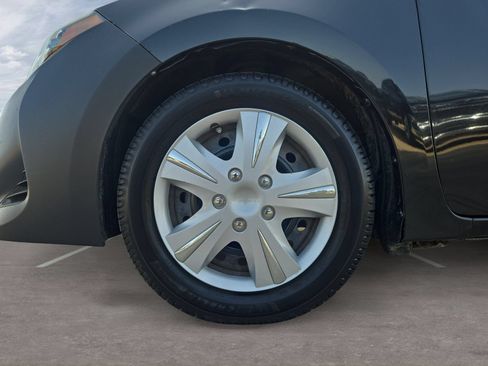 Used 2019 Toyota Corolla LE FWD image 10