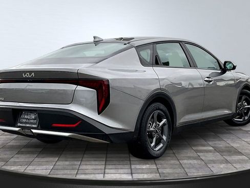 Used 2025 Kia K4 FWD image 7