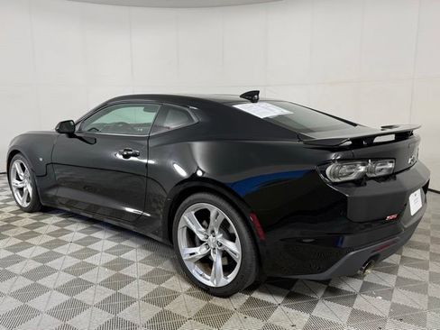 Used 2022 Chevrolet Camaro SS RWD image 9