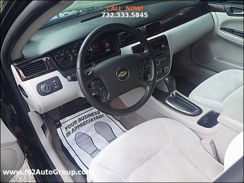 Used 2014 Chevrolet Impala LT w/ LT Sunroof Package image 7