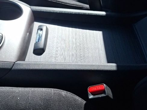 Used 2022 Honda Pilot Sport image 17