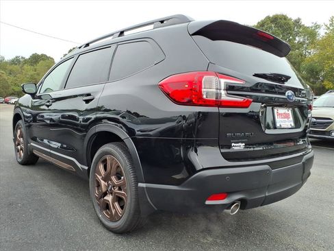 New 2025 Subaru Ascent Bronze Edition image 3