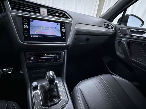 Used 2024 Volkswagen Tiguan SE R-Line image 19
