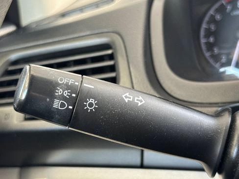 Used 2013 Honda CR-V LX image 31