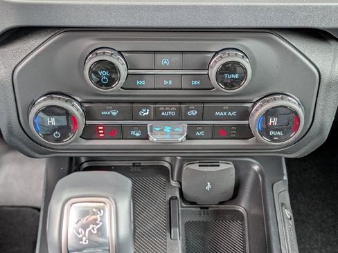 New 2025 Ford Bronco Big Bend image 24