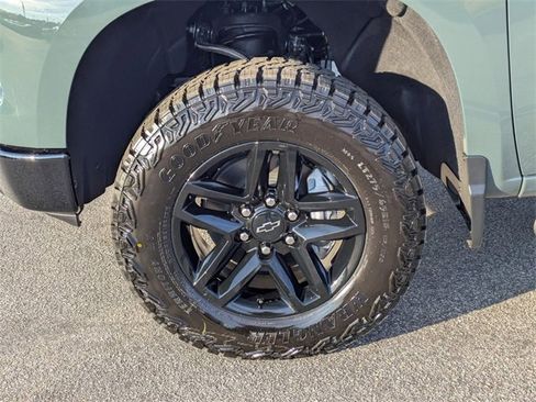 New 2026 Chevrolet Silverado 1500 Custom Trail Boss w/ Dark Appearance Package image 8