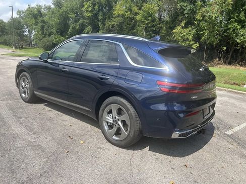New 2026 Genesis GV70 2.5T Advanced w/ G1 Accessory Package AWD/4WD image 5