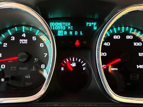 Used 2011 Chevrolet Traverse LT w/ Personal Connectivity Package AWD/4WD image 19