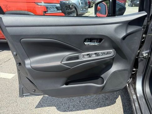 New 2025 Nissan Versa SR w/ Trunk Package image 16