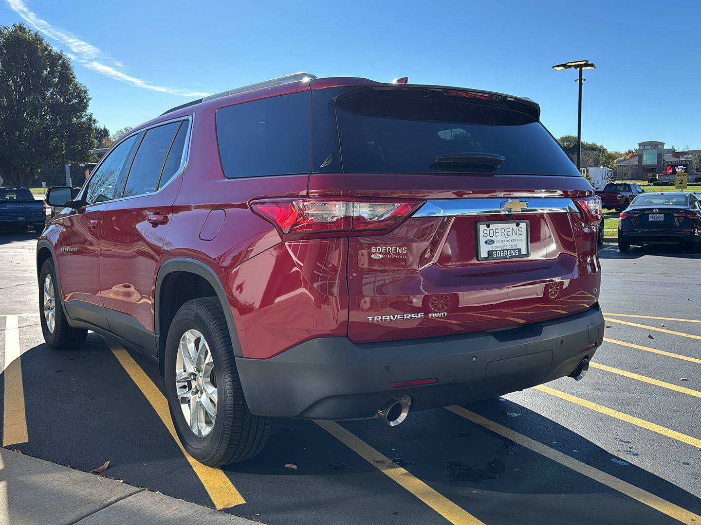 Used 2018 Chevrolet Traverse LT w/ LPO, Floor Liner Package AWD/4WD image 27