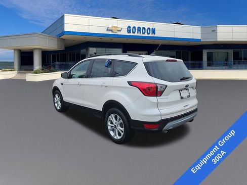 Used 2019 Ford Escape SEL AWD/4WD image 3