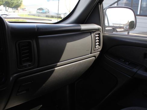 Used 2003 Chevrolet Silverado 1500 LS image 28