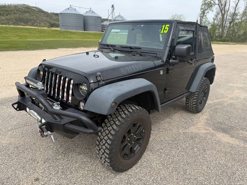 Used 2015 Jeep Wrangler Sport AWD/4WD image 2
