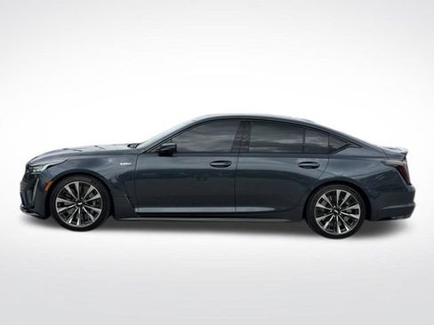 Used 2022 Cadillac CT5 V Blackwing RWD image 2