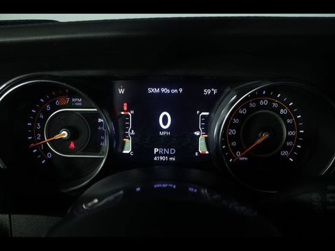 Used 2021 Jeep Wrangler Unlimited Sahara image 21