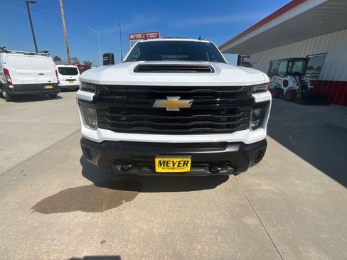 Used 2025 Chevrolet Silverado 3500 W/T w/ WT Convenience Package AWD/4WD image 3