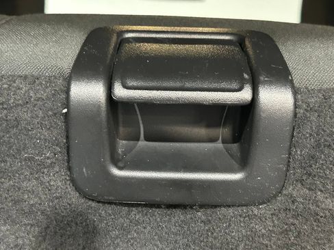 Used 2019 Jeep Wrangler Sport AWD/4WD image 31