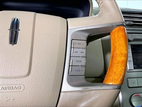 Used 2007 Lincoln MKX 2WD image 29