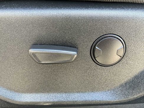 Used 2020 Ford F150 XLT AWD/4WD image 14