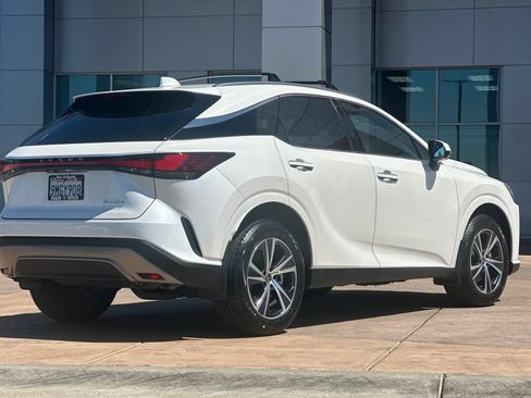 Used 2024 Lexus RX 350 Premium w/ Cold Area Package FWD image 4