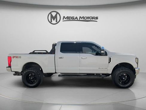 Used 2019 Ford F350 XLT w/ XLT Premium Package AWD/4WD image 9
